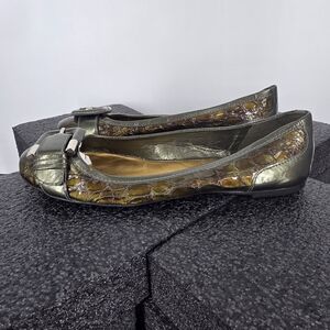 Antonio Melani Women's 10M Flats Olive Green Metallic Croc Buckle Shoes Brazil